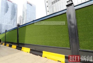 工地圍擋成為城市風(fēng)景線，武漢地鐵新型裝配式圍擋亮相
